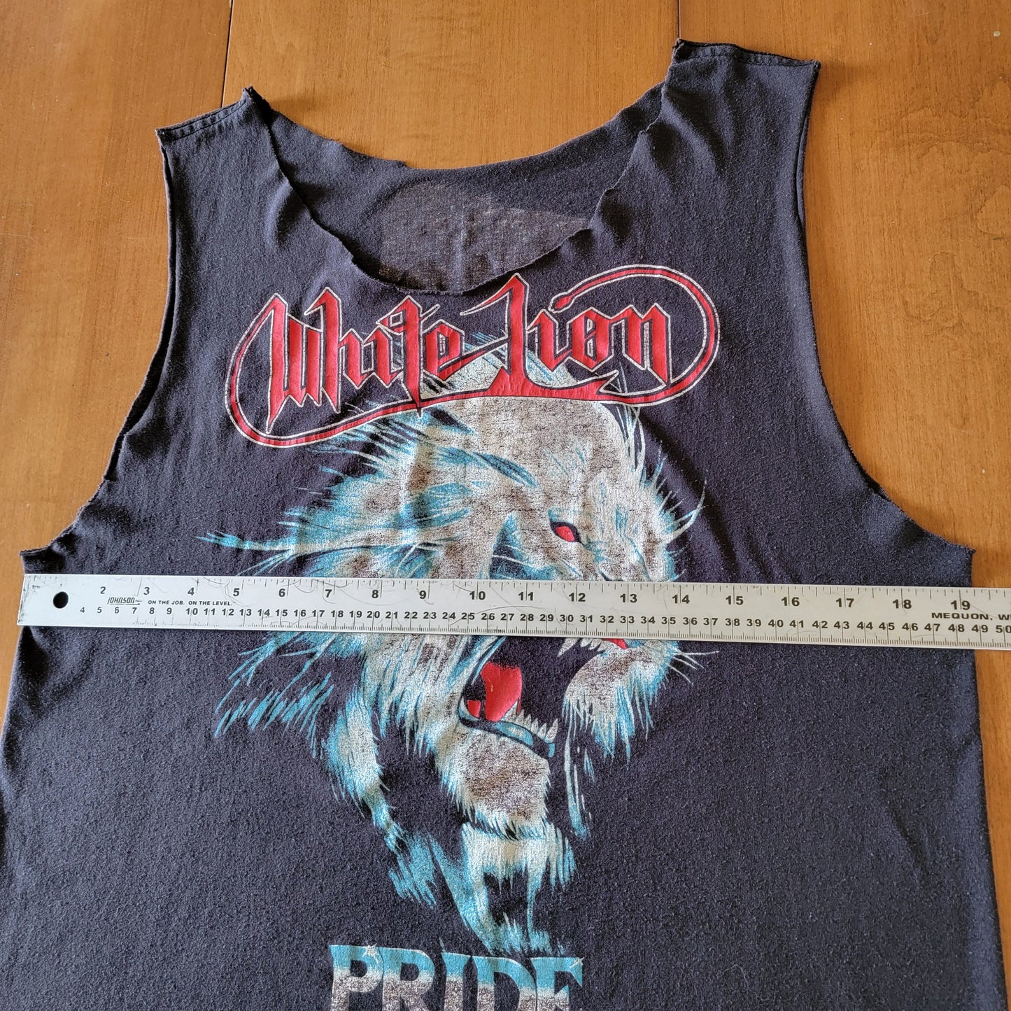 Vintage White Lion Tour Tee Medium