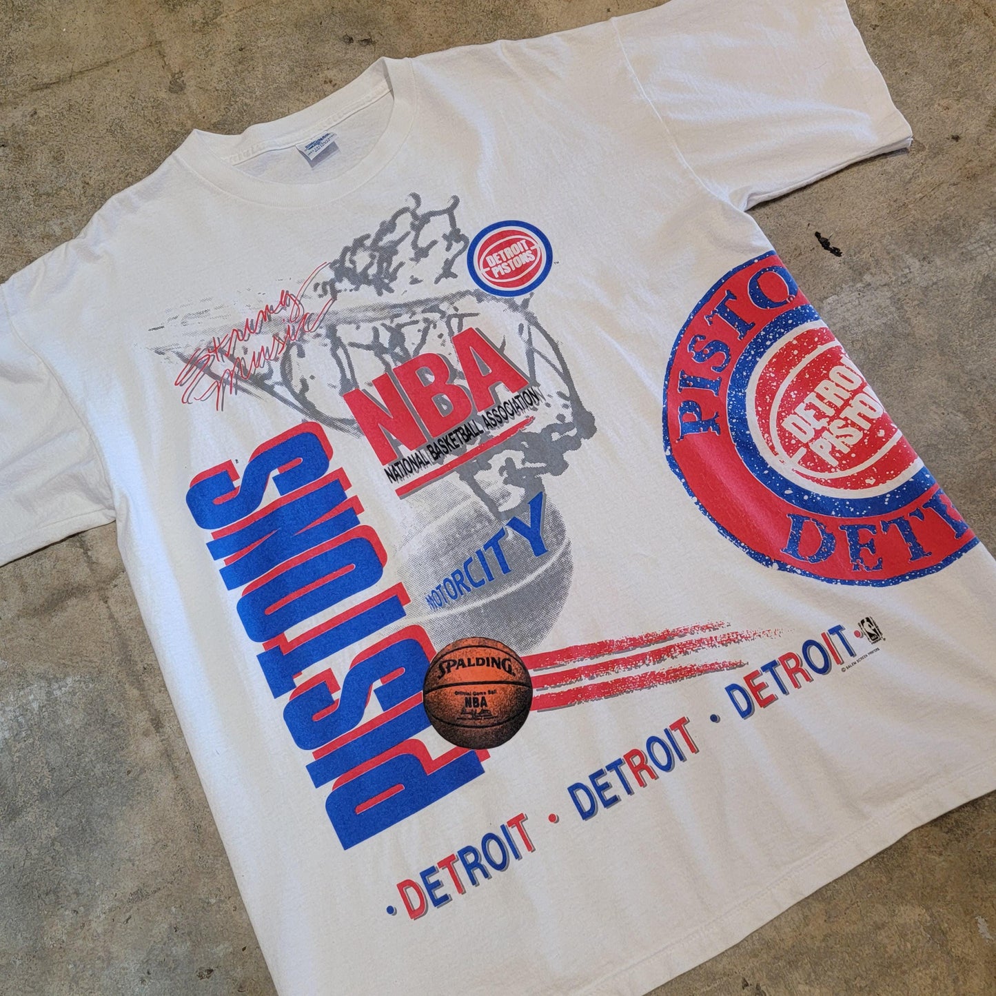 Vintage 90s Detroit Pistons T-shirt | All over print | NBA | Salem tag | XL