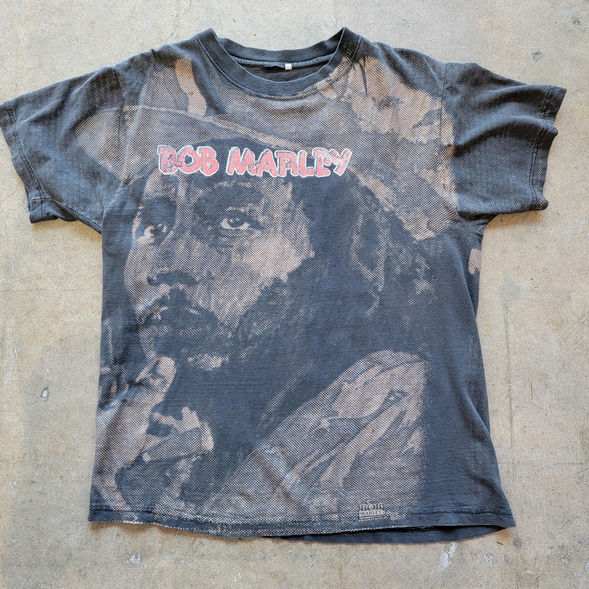 Vintage 90s Bob Marley All Over Print T-Shirt | Rap Tee | Reggae | Rastaman Vibration | Size Large | Faded | Perfectly Worn