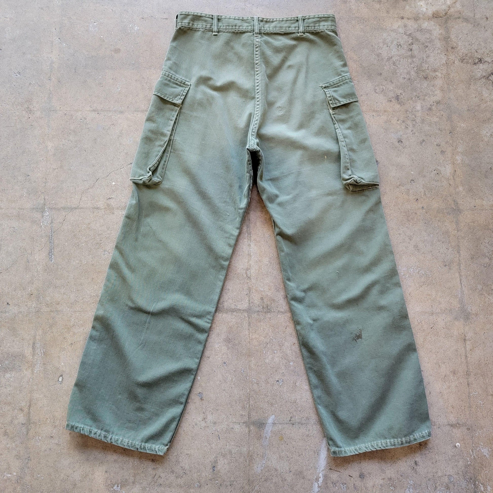 Vintage 1940s Military Pants | WW2 13 Star Button | Side Pocket | Olive Green | Waldes Zipper | 29" Waist | Small