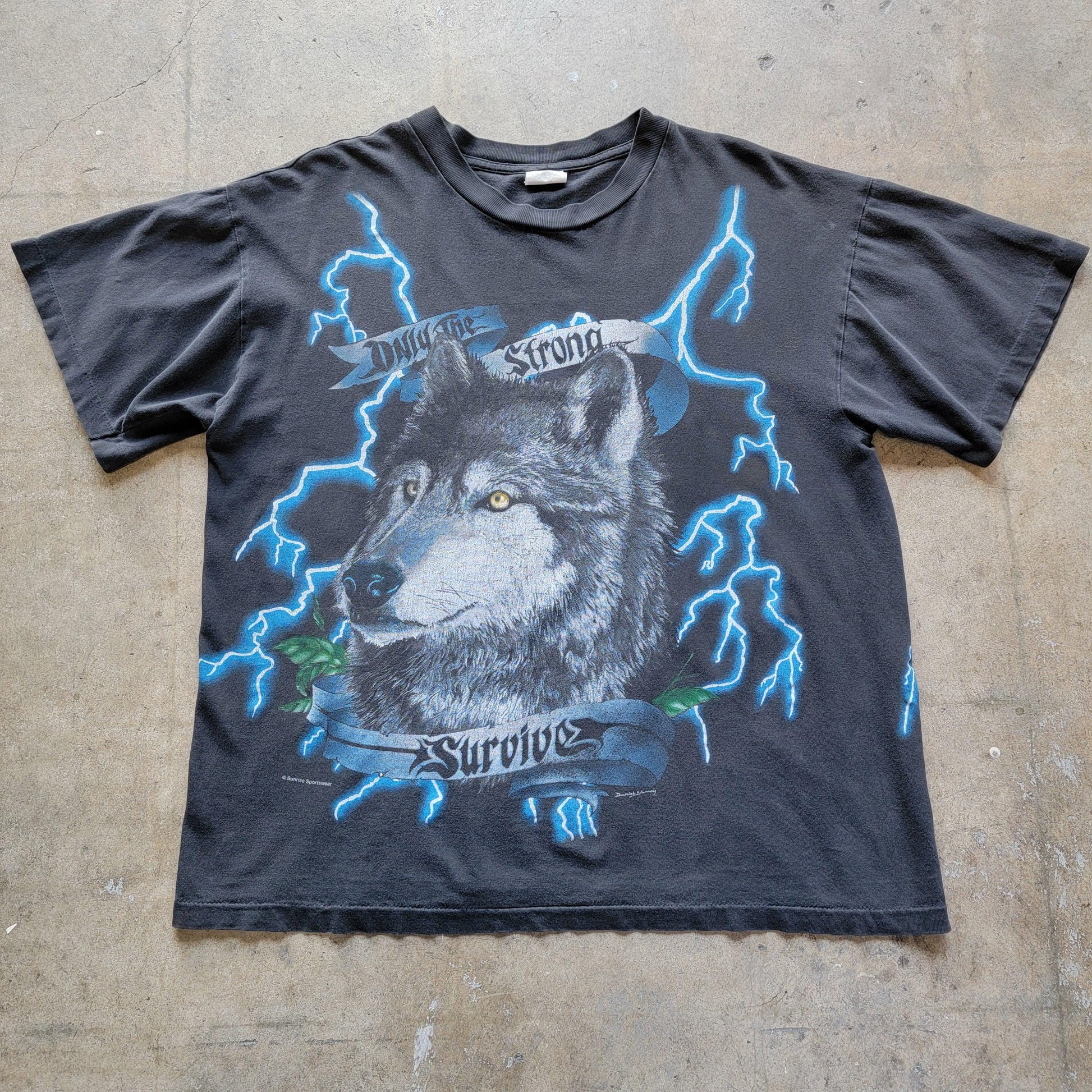 Vintage 90s American Thunder Wolf T-Shirt | USA | Only The Strong Survive | Boxy XL Fit | Single Stitch | Faded | Worn | Lightning | Biker