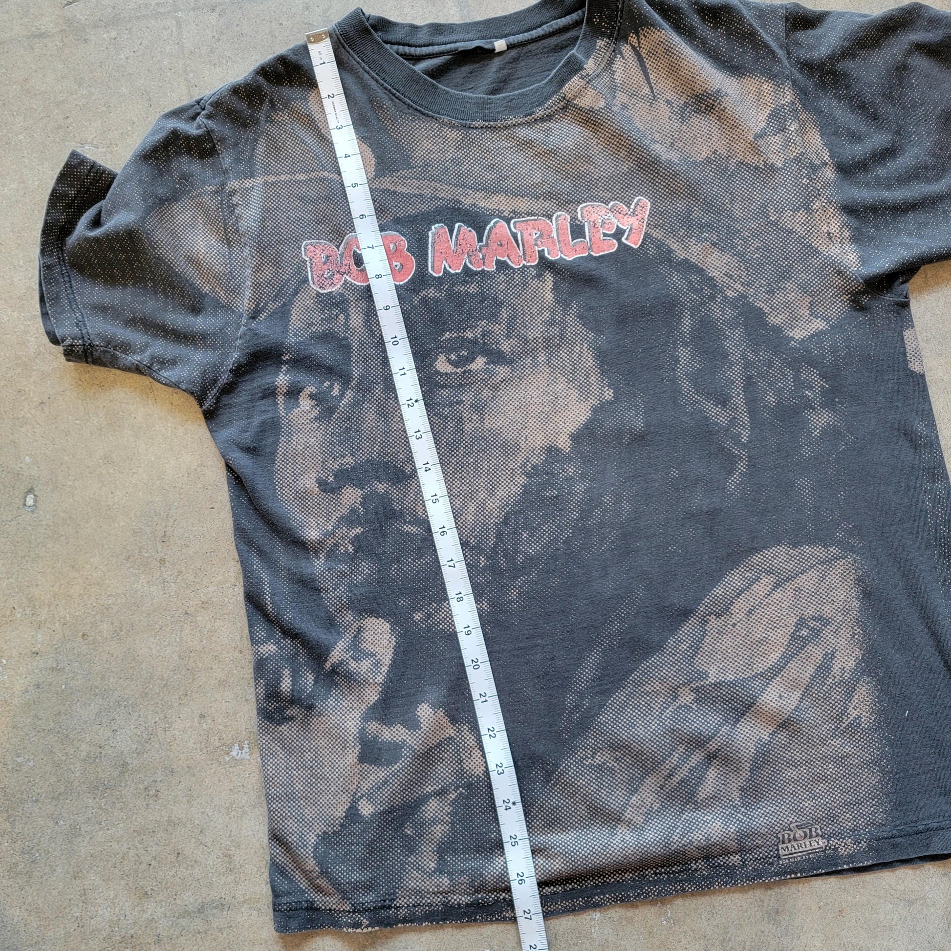 Vintage 90s Bob Marley All Over Print T-Shirt | Rap Tee | Reggae | Rastaman Vibration | Size Large | Faded | Perfectly Worn