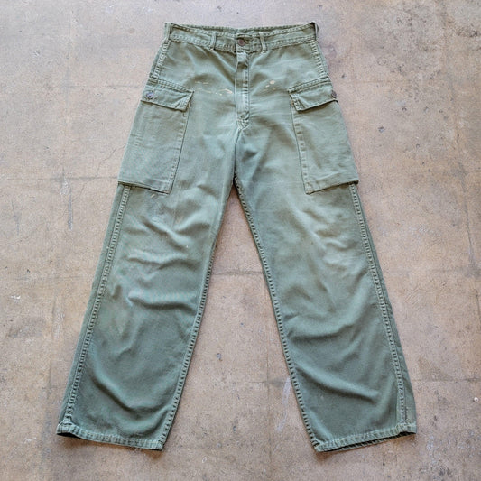 Vintage 1940s Military Pants | WW2 13 Star Button | Side Pocket | Olive Green | Waldes Zipper | 29" Waist | Small