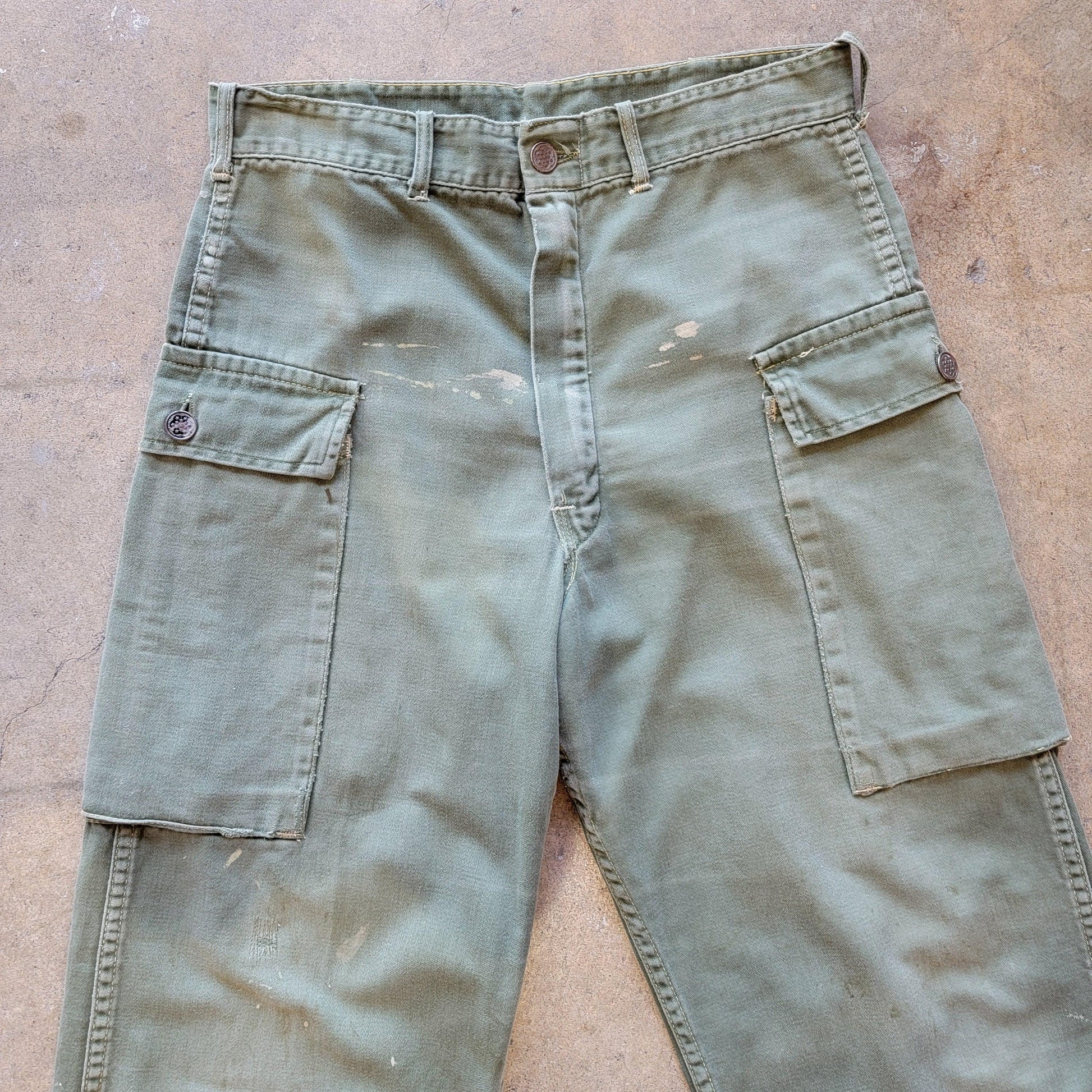 Vintage 1940s Military Pants | WW2 13 Star Button | Side Pocket | Olive Green | Waldes Zipper | 29" Waist | Small