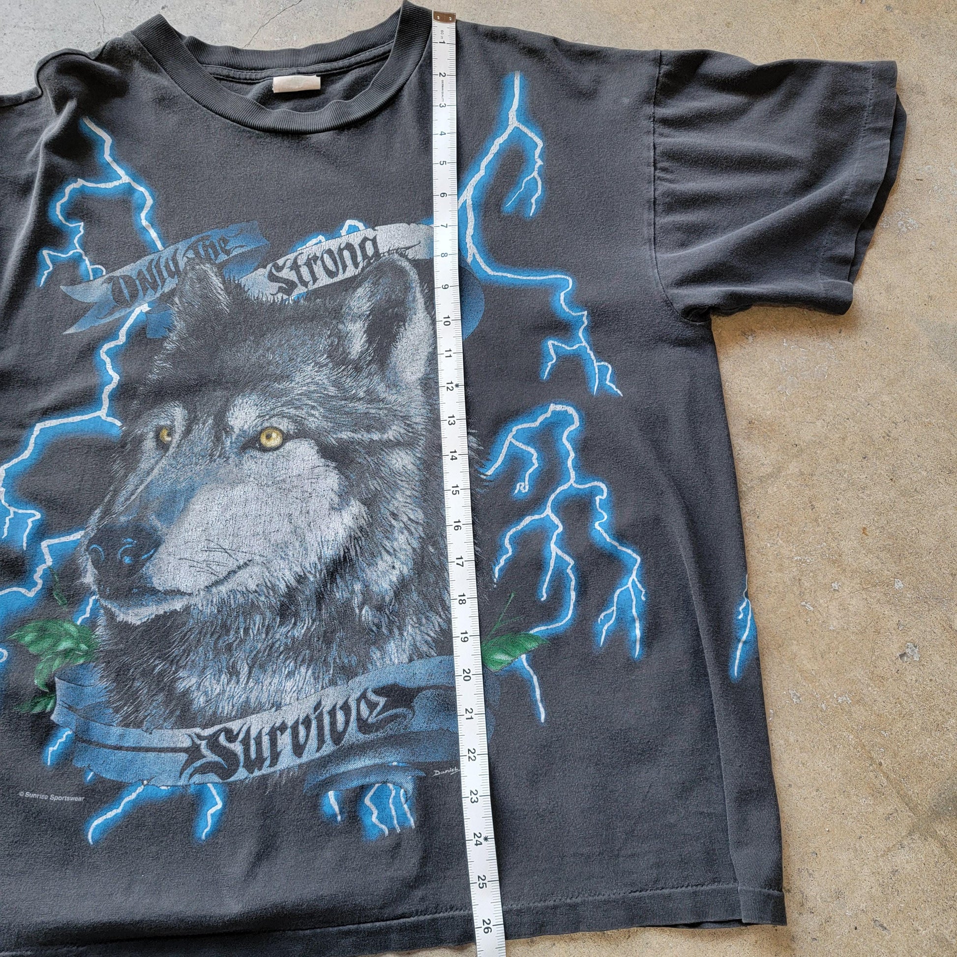 Vintage 90s American Thunder Wolf T-Shirt | USA | Only The Strong Survive | Boxy XL Fit | Single Stitch | Faded | Worn | Lightning | Biker
