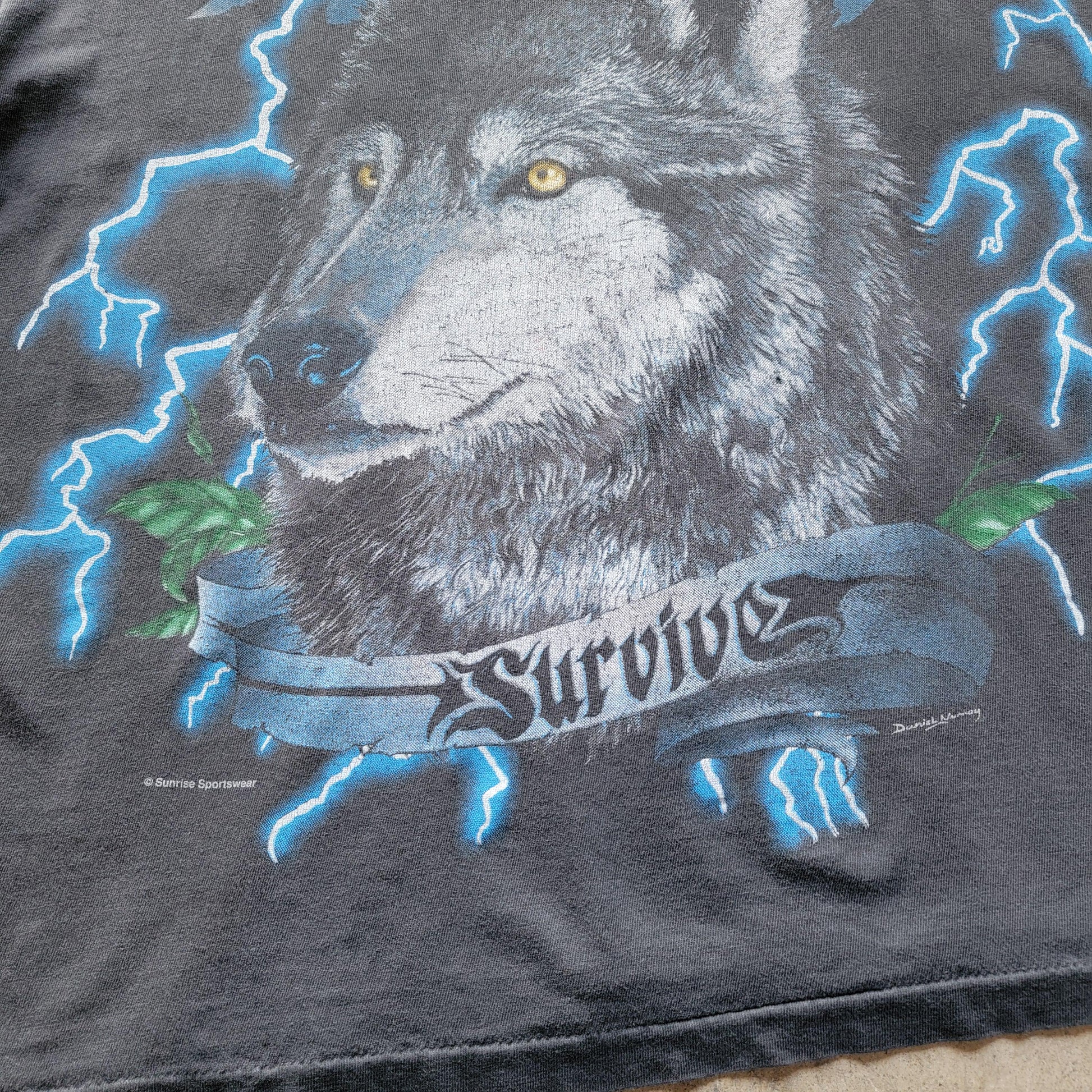 Vintage 90s American Thunder Wolf T-Shirt | USA | Only The Strong Survive | Boxy XL Fit | Single Stitch | Faded | Worn | Lightning | Biker