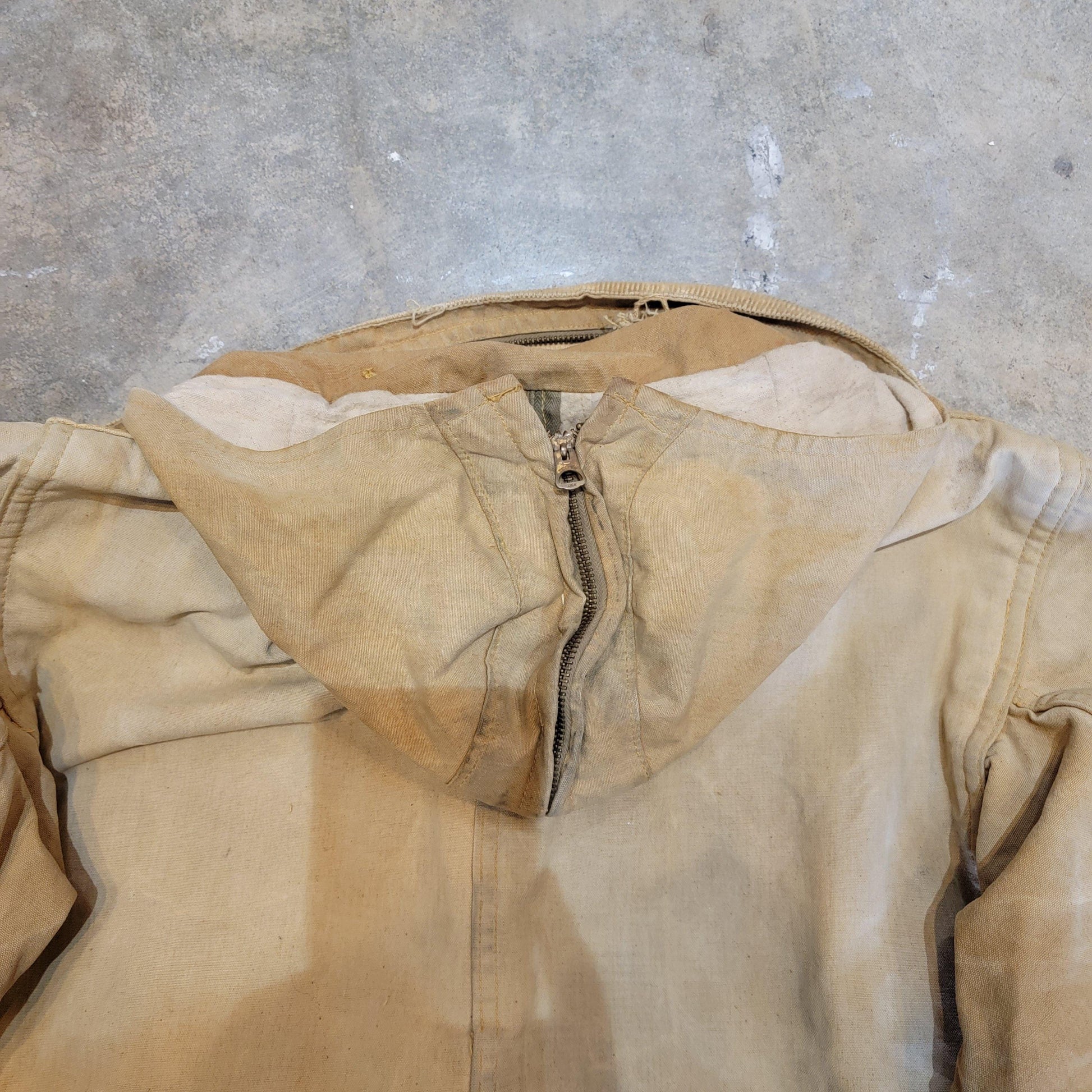 Vintage 30s / 40s Hunting Coat | Red Head Bone Dry | Rolling Hood | Corduroy Collar | Distressed | Duck Canvas | Medium