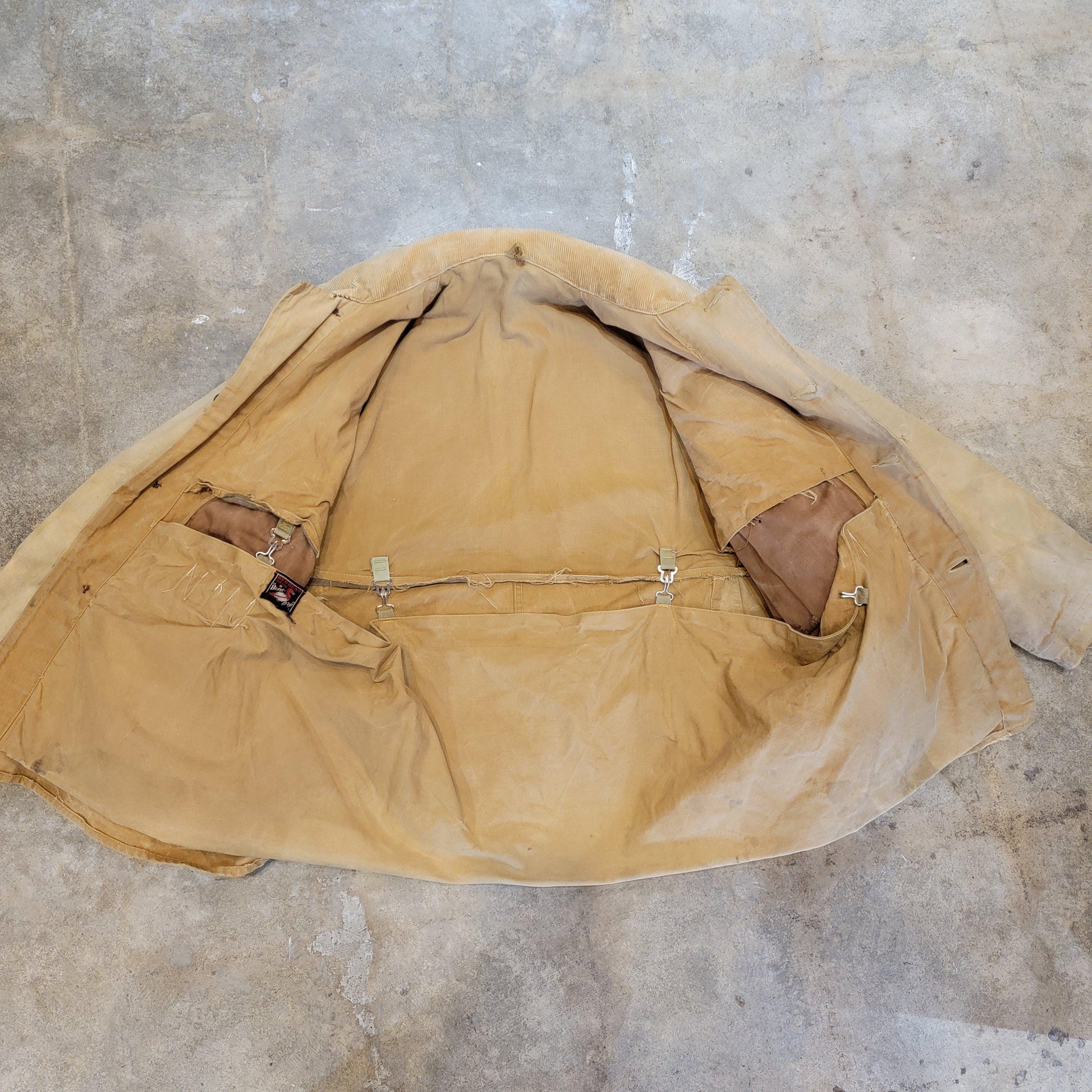 Vintage 30s / 40s Hunting Coat | Red Head Bone Dry | Rolling Hood | Corduroy Collar | Distressed | Duck Canvas | Medium