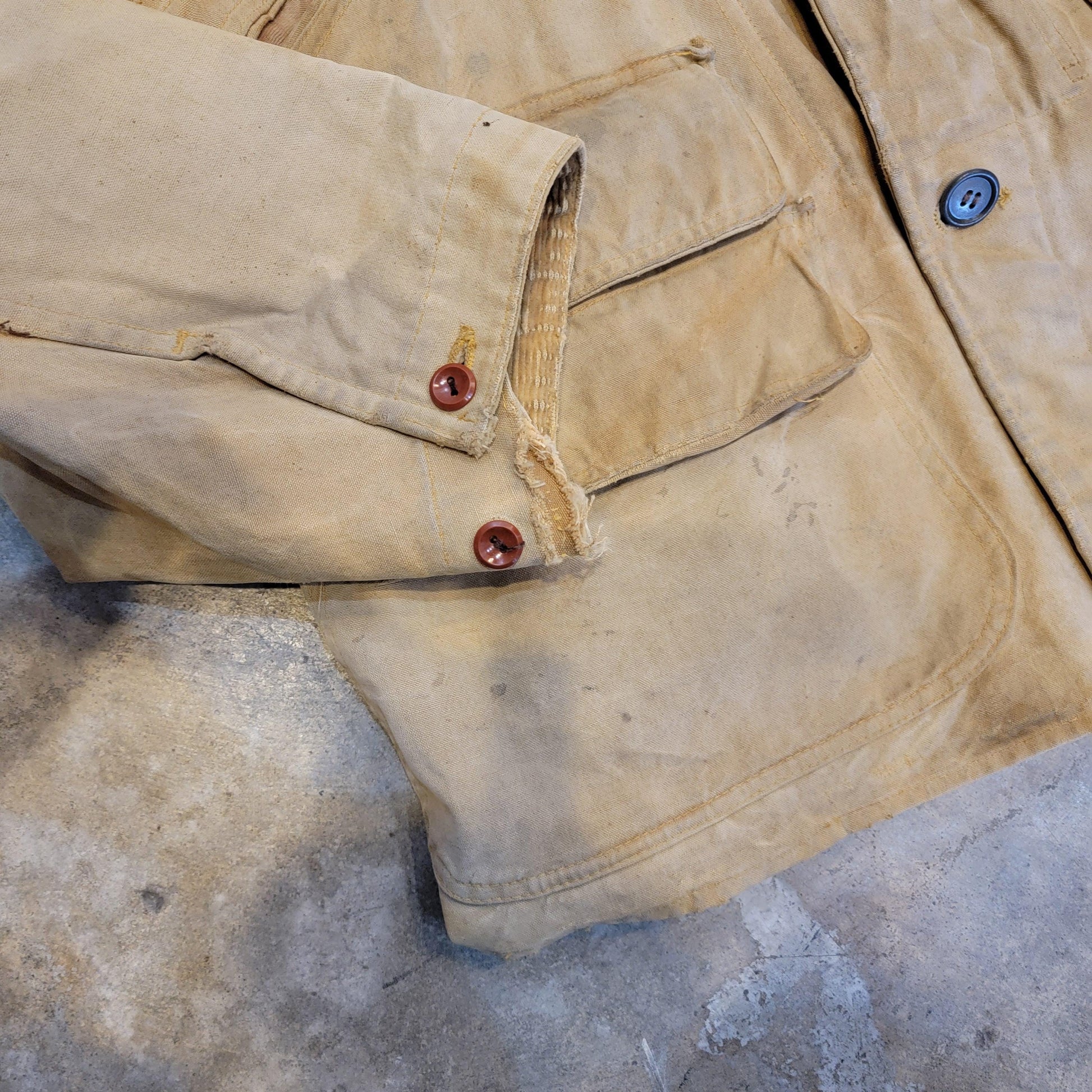 Vintage 30s / 40s Hunting Coat | Red Head Bone Dry | Rolling Hood | Corduroy Collar | Distressed | Duck Canvas | Medium