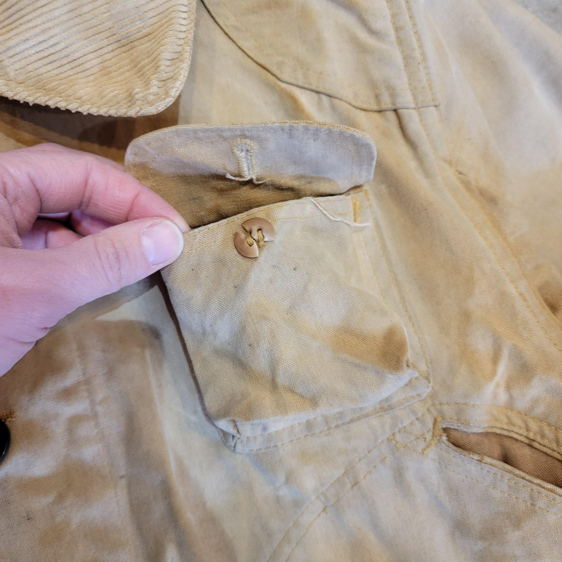 Vintage 30s / 40s Hunting Coat | Red Head Bone Dry | Rolling Hood | Corduroy Collar | Distressed | Duck Canvas | Medium