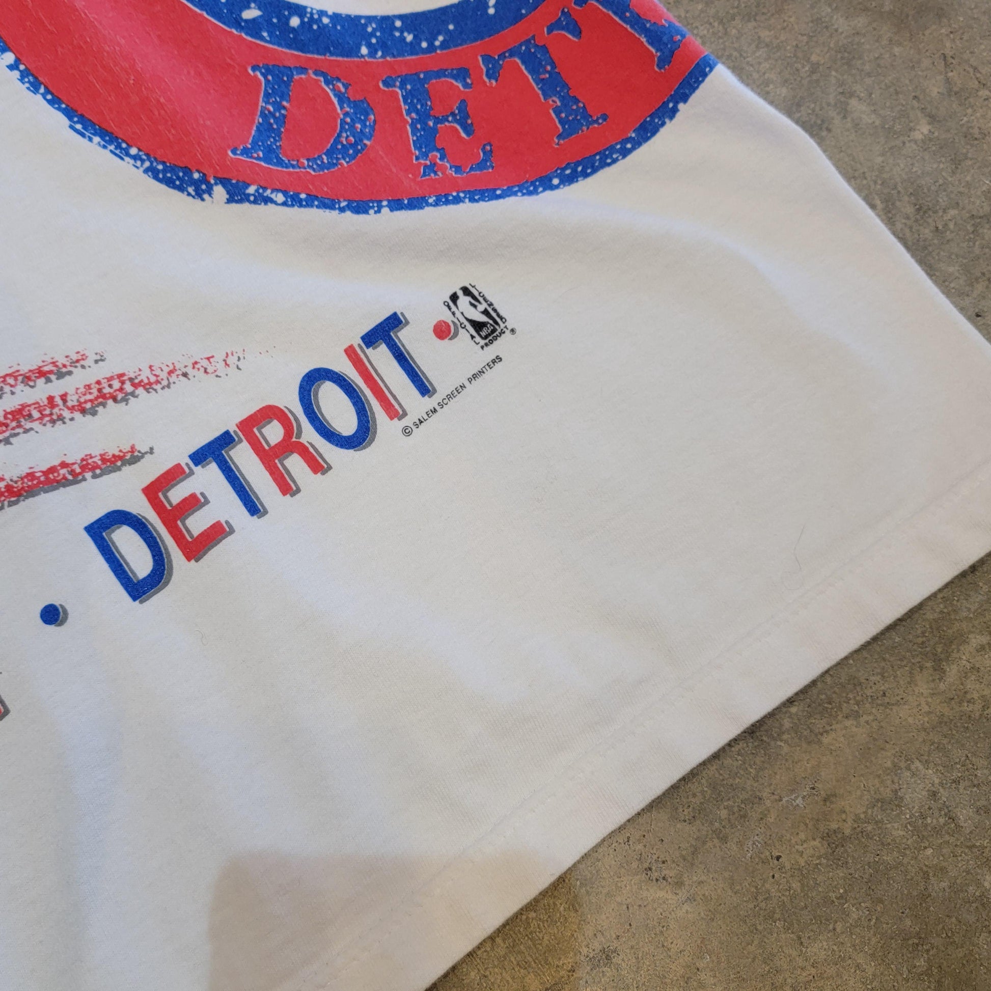 Vintage 90s Detroit Pistons T-shirt | All over print | NBA | Salem tag | XL