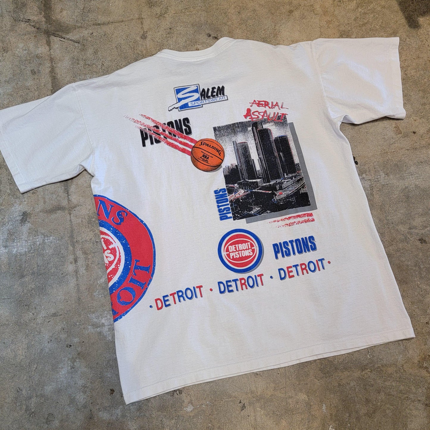Vintage 90s Detroit Pistons T-shirt | All over print | NBA | Salem tag | XL