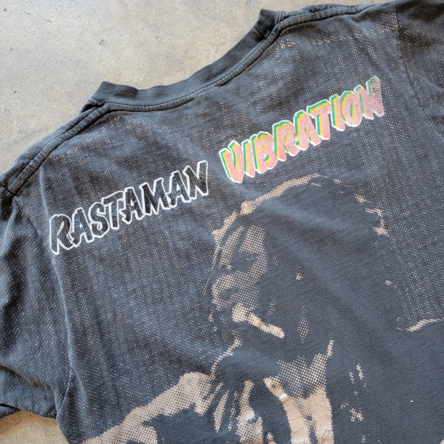Vintage 90s Bob Marley All Over Print T-Shirt | Rap Tee | Reggae | Rastaman Vibration | Size Large | Faded | Perfectly Worn
