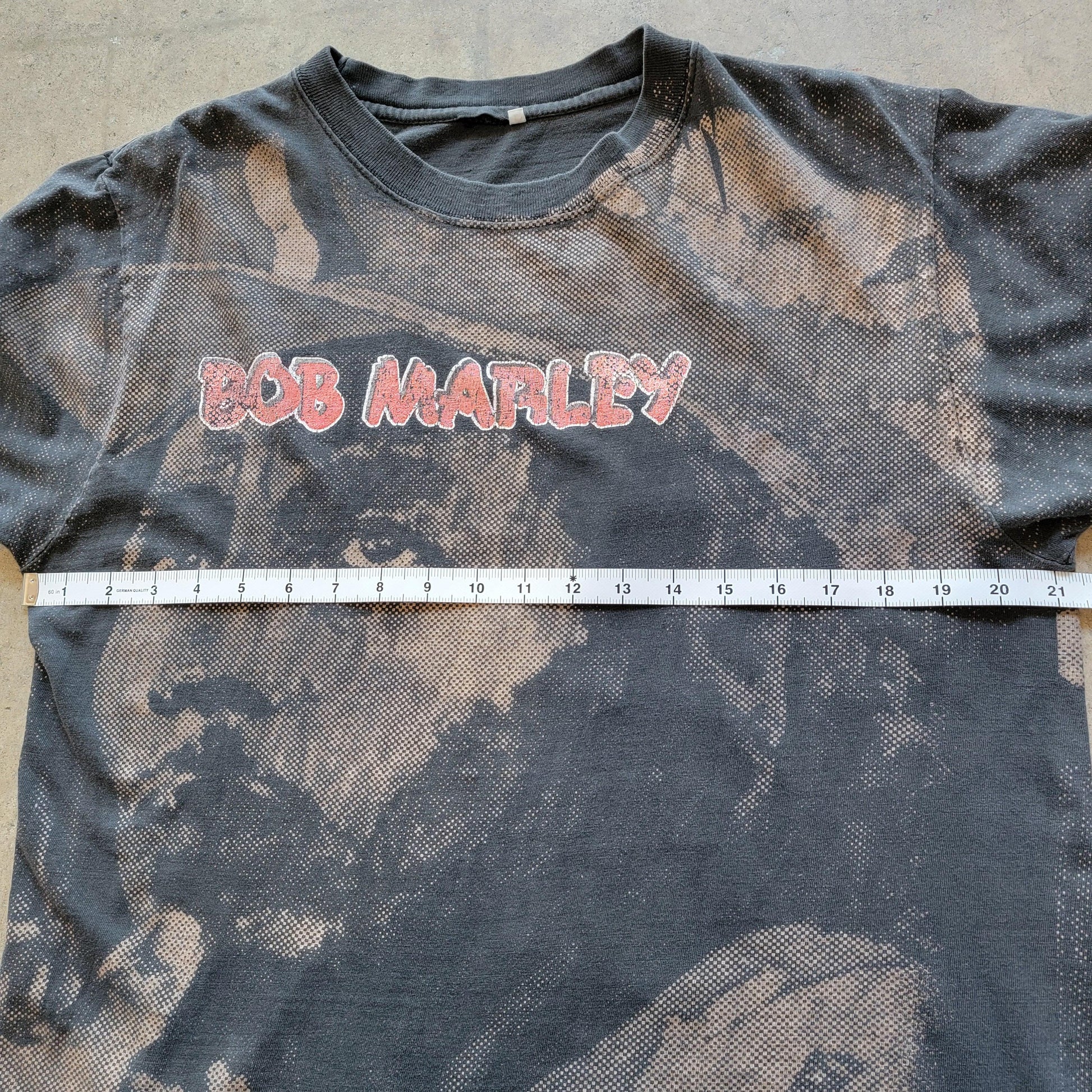 Vintage 90s Bob Marley All Over Print T-Shirt | Rap Tee | Reggae | Rastaman Vibration | Size Large | Faded | Perfectly Worn