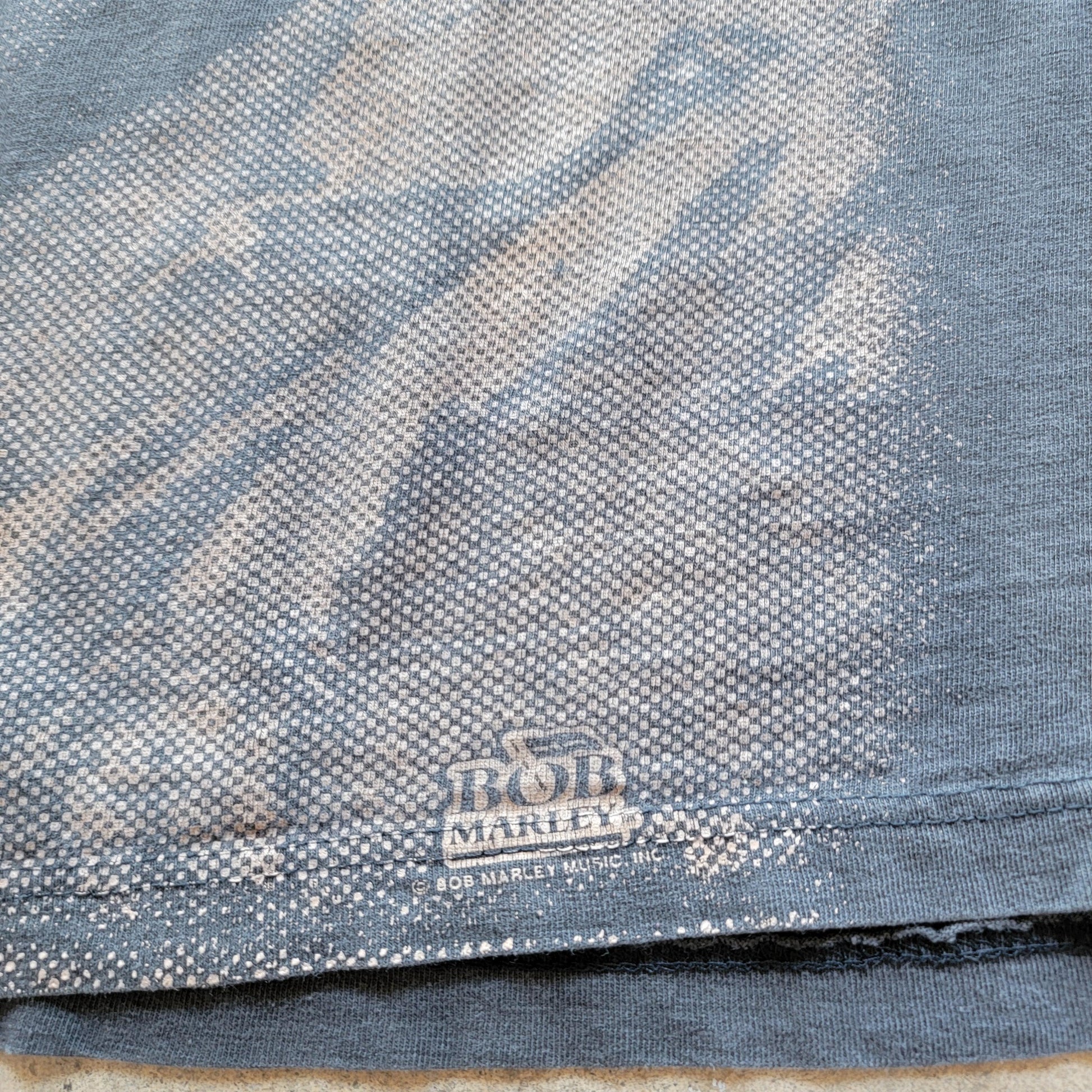 Vintage 90s Bob Marley All Over Print T-Shirt | Rap Tee | Reggae | Rastaman Vibration | Size Large | Faded | Perfectly Worn