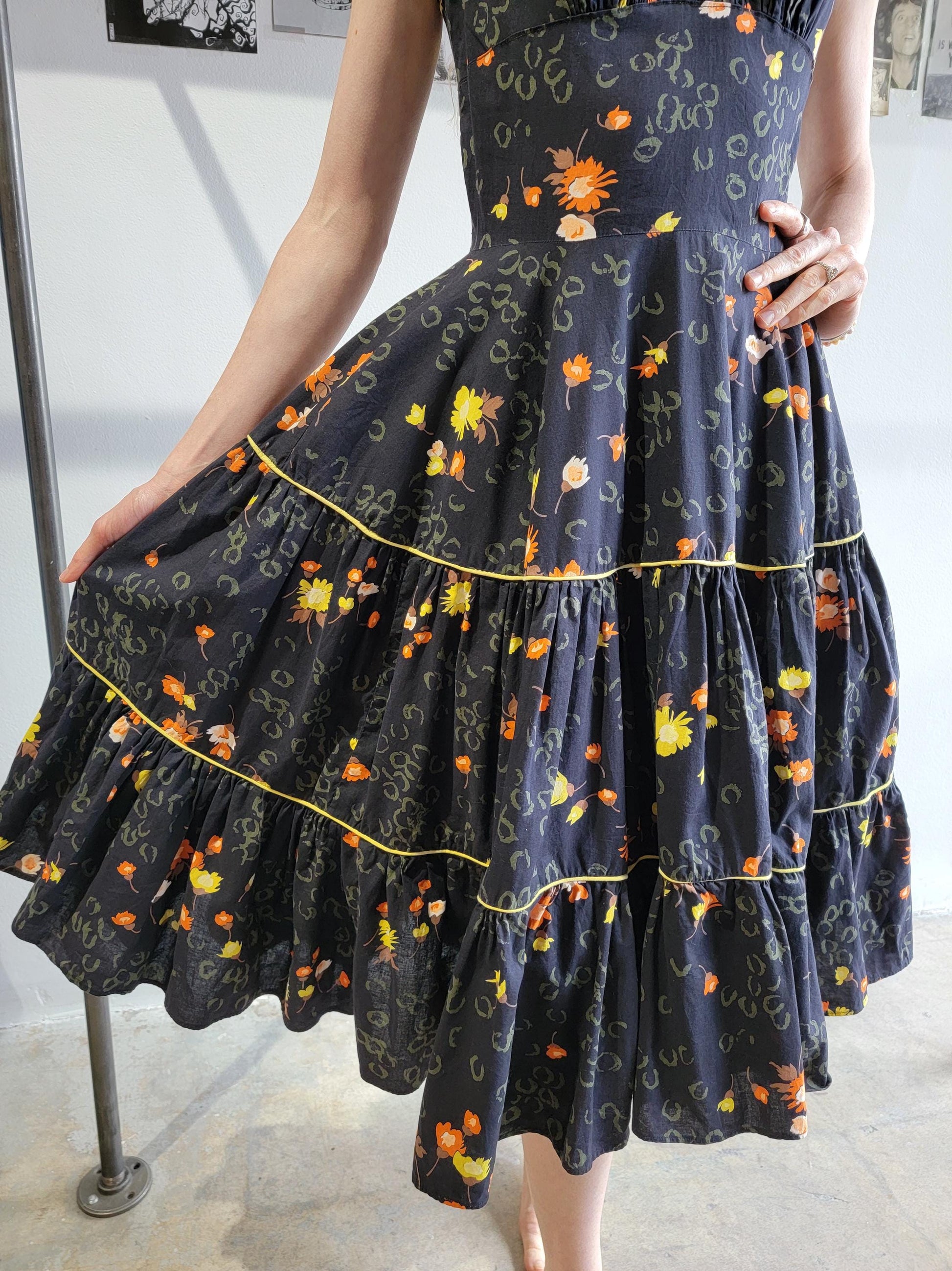 Vintage 1950s Tiered Cotton Summer Dress | Size Small | Black and Floral | Short Sleeve