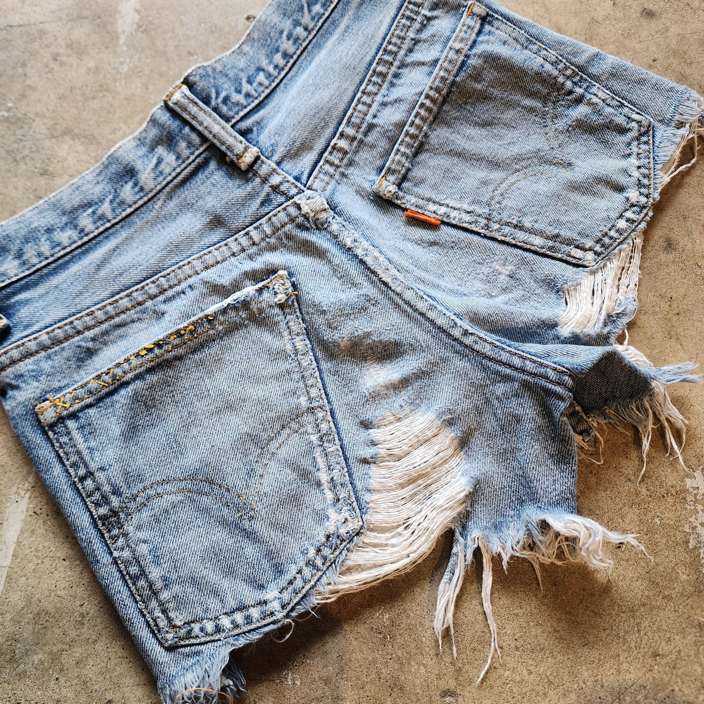 Vintage 1970s Levi's Orange Tab Cut Off Shorts | Distressed! | Xs | 25" Waist