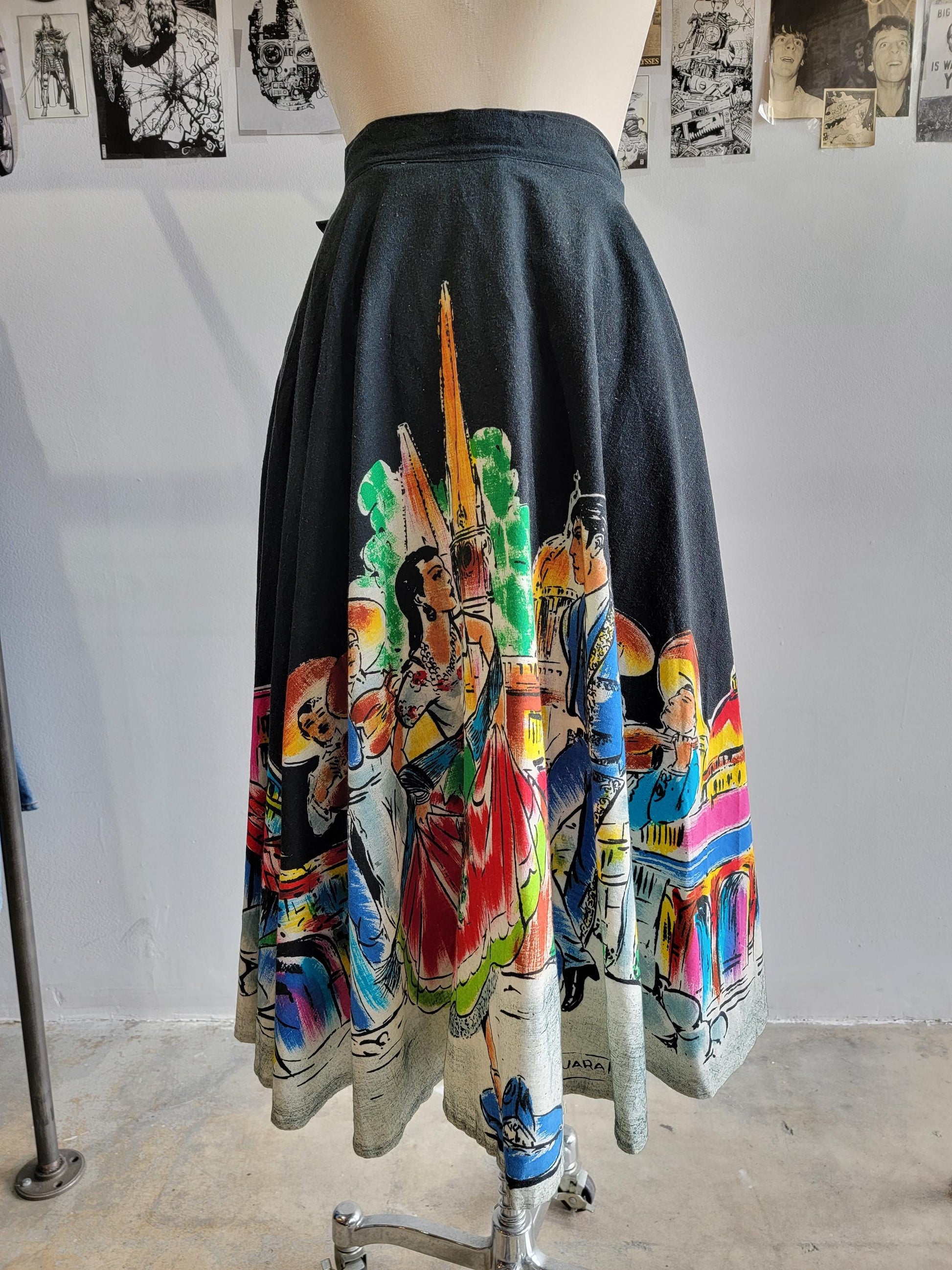 Vintage 1950s Mexican Souvenir Skirt | Wrap | pockets | Medium | 28" waist | Hand Painted | Cotton