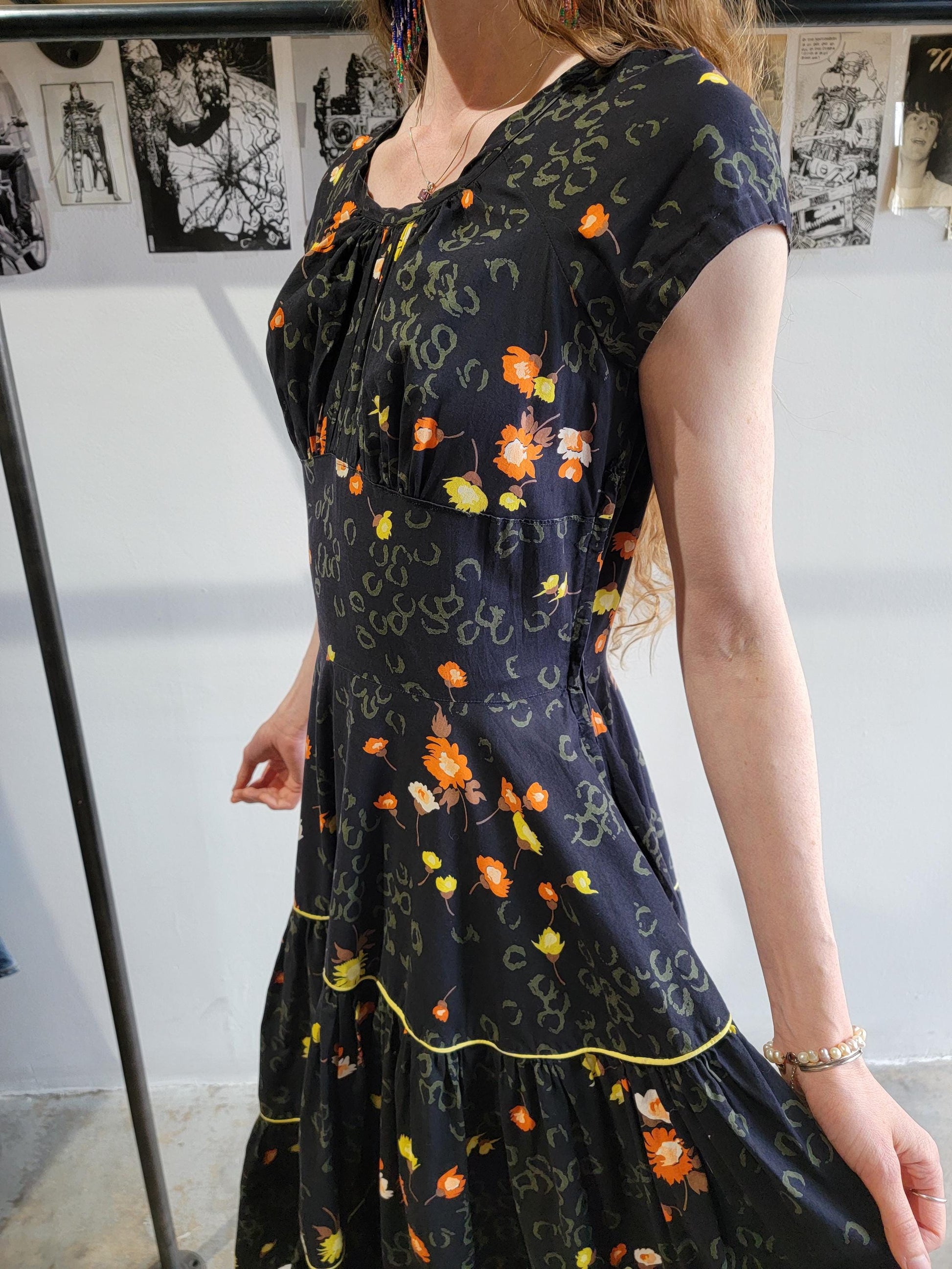 Vintage 1950s Tiered Cotton Summer Dress | Size Small | Black and Floral | Short Sleeve